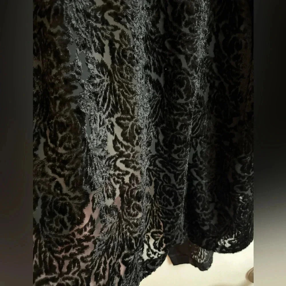 VTG Victoria’s Secret Black Lace Kimono Open Robe Coverup One Size Bohemian EUC - Picture 10 of 14